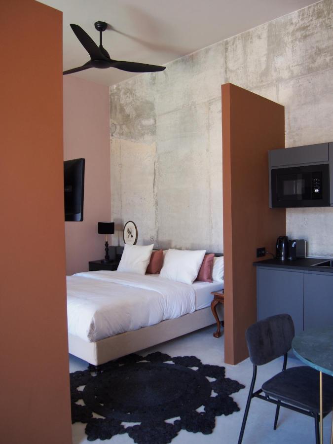 Suites 9 Malaga, Three Unique Suites With Private Plunge Pool Exteriör bild