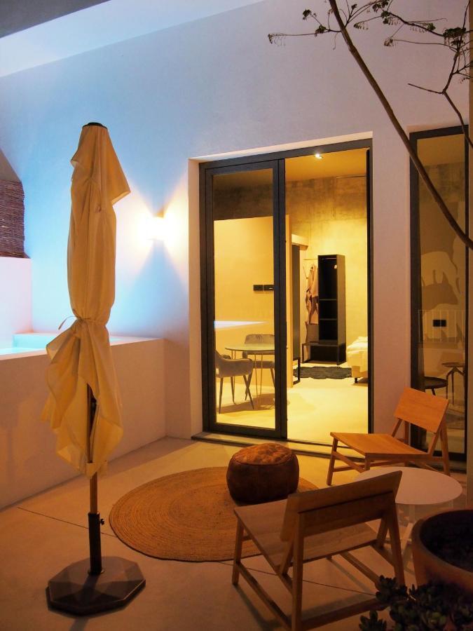 Suites 9 Malaga, Three Unique Suites With Private Plunge Pool Exteriör bild
